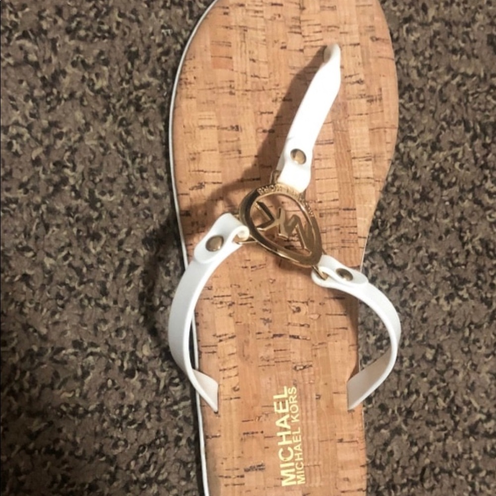 Never worn sandals Michael Kors